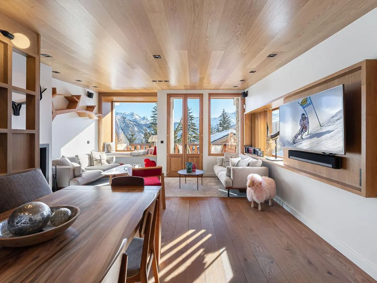 Triplex De Charme Avec Cheminee, Balcon Et Parking A Courchevel Chenus, Proche Des Pistes - Fr-1-564-90 Apartment France