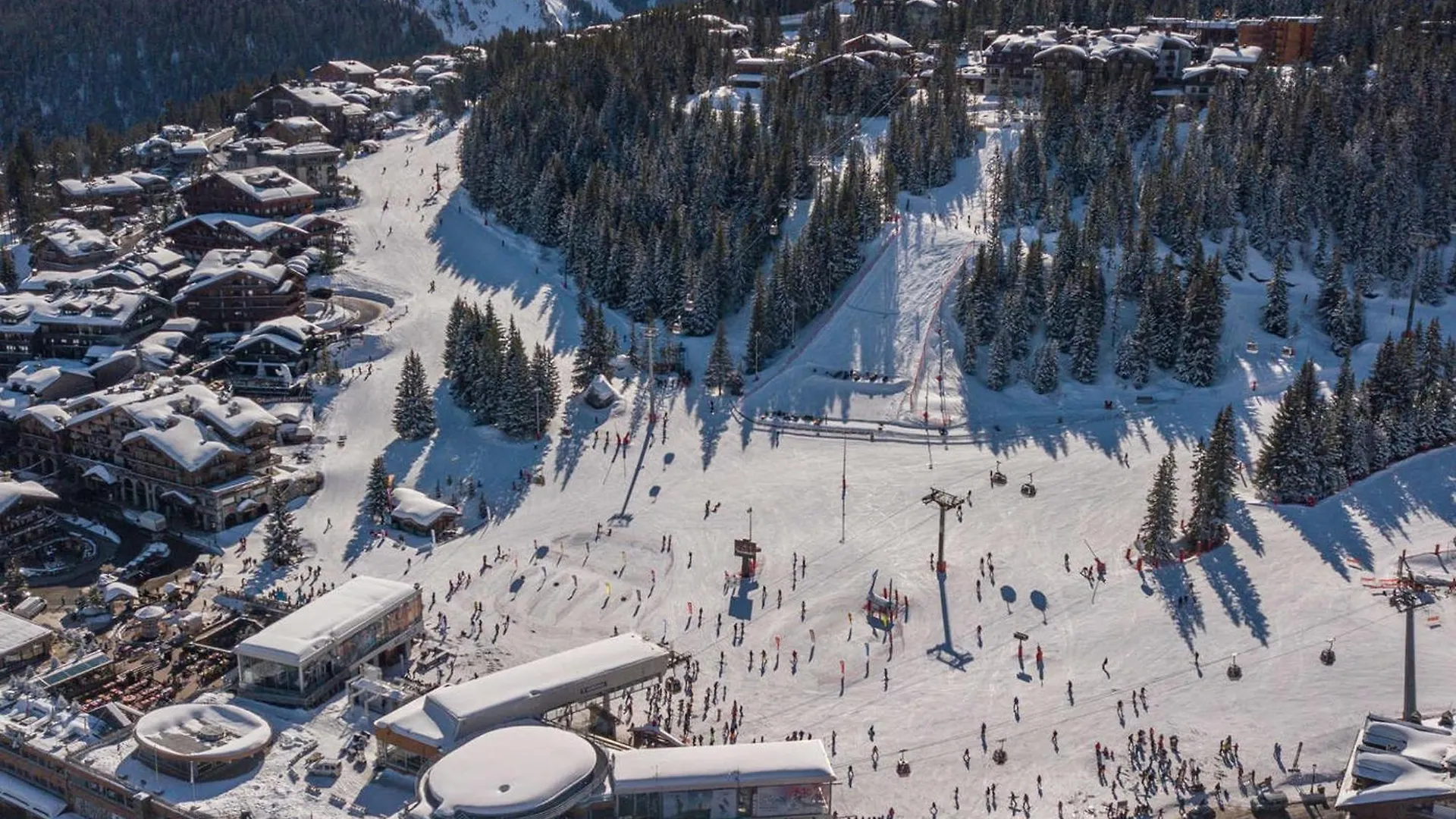 Triplex De Charme Avec Cheminee, Balcon Et Parking A Courchevel Chenus, Proche Des Pistes - Fr-1-564-90 location
